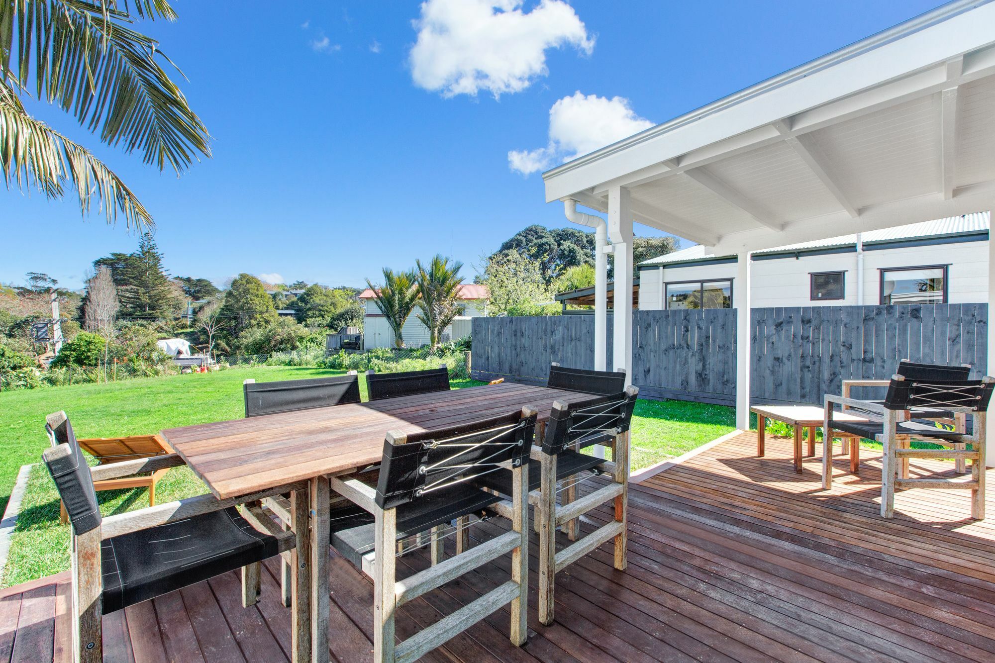The Little Blue Bach In Oneroa Village By Waiheke Unlimited Exteriér fotografie